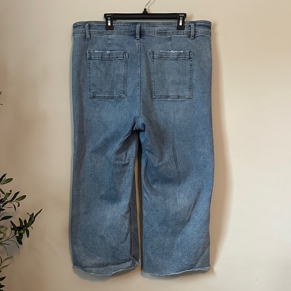 ARULA Light Blue Wide Leg Jeans - Picture 4 of 4